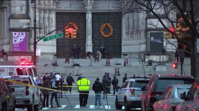 Въоръжен мъж беше застрелян пред катедрала в Манхатън По данни