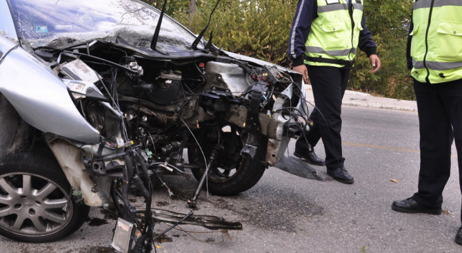 Пиян шофьор в катастрофирал с фирмена кола в Берковица научи