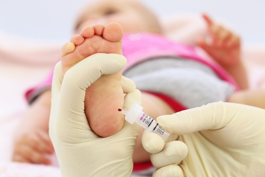 Здравното министерство планира да изследва новородените за повече заболявания