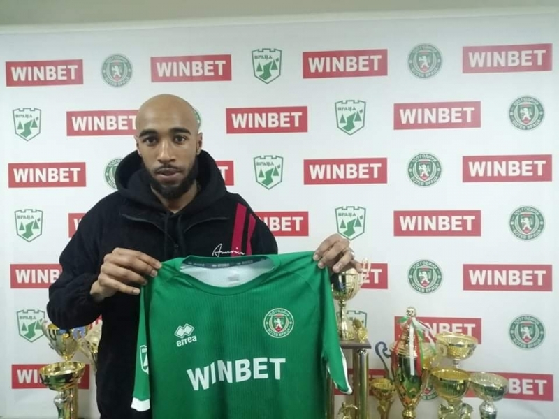 Мохамед Бентахар е новият централен нападател на Ботев Враца съобщиха