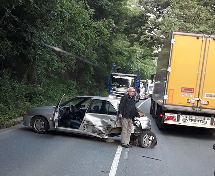 Тежка катастрофа е станала преди минути на международния път Е 79край