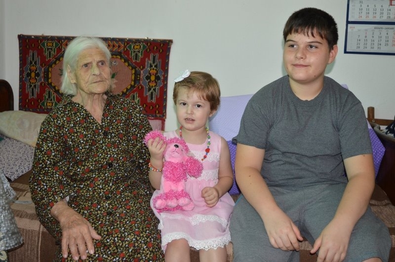 Столетницата Тодора Зафирова от Ивайловград е най-възрастният човек в Мездра /снимки/