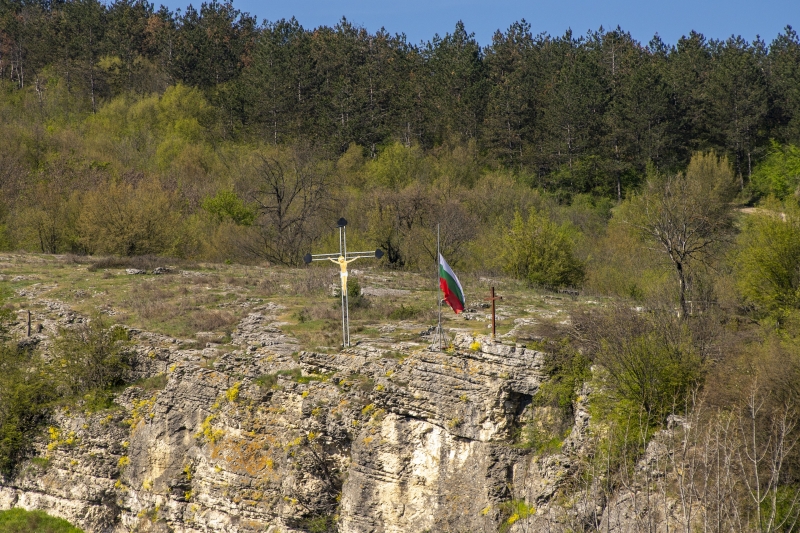 В навечерието на Възкресение Христово националното знаме на Република България