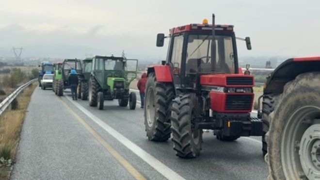 Ограничено e движението на моторни превозни средства над 12 т