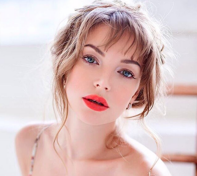 Катерина Бравве е абсолютна шампионка на Русия по бодибилдинги затова