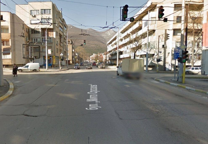 Във връзка с извършване на строително ремонтни дейности на булевард Мито