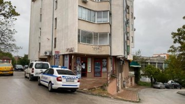 Дете на 6 години е паднало от третия етаж на