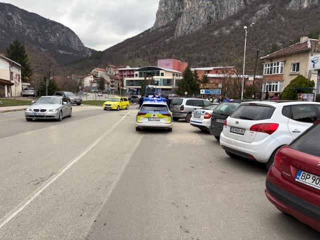 Видимо пиян шофьор катастрофира във Враца и най невъзмутимо слезе да