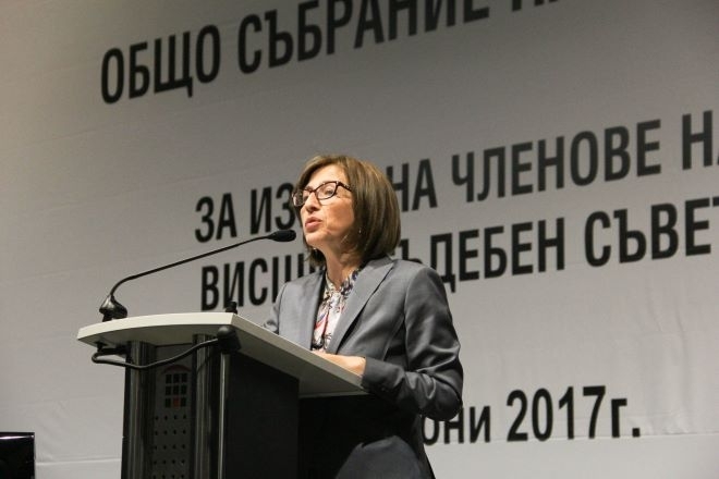 Причините за предсрочно освобождаване на главния прокурор Иван Гешев се