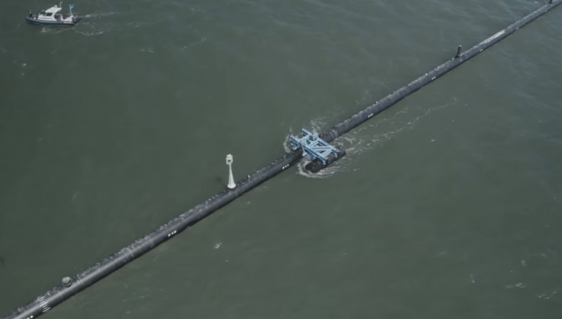 Нова технология започва да почиства Тихия океан от тоновете пластмасови