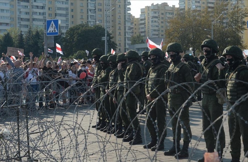 Беларуските сили за сигурност са задържали 194 участници в протестната