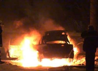 Колата на мъж в Лом е горяла тази нощ съобщиха