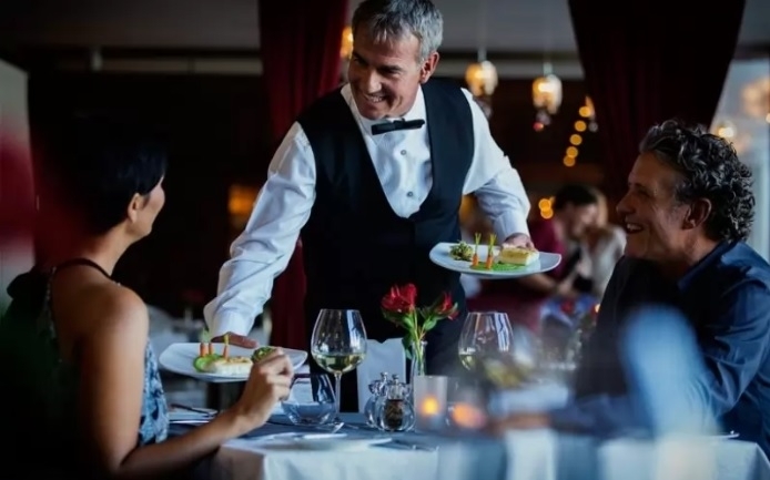 Заради еврото: Ресторантьори заплашват да не работят в Новогодишната нощ