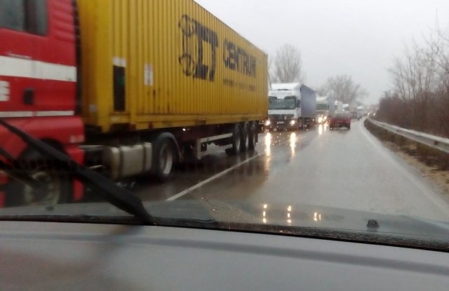 В понеделник от 14 00 до 20 00 ч се