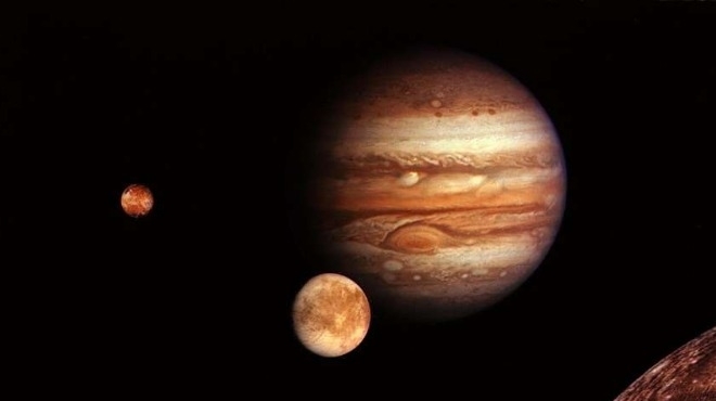 Небесен спектакъл Днес луните на Юпитер се виждат с просто