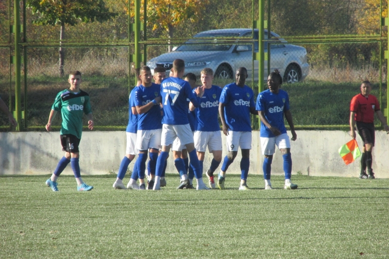 Дреновец загуби катастрофално с 1 6 от Локомотив Горна Оряховица в