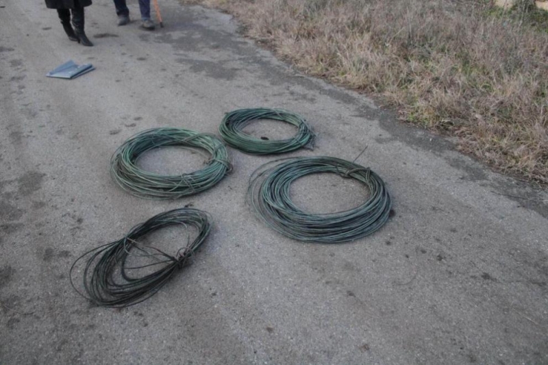 Рецидивист с 12 присъди е задигнал 60 метра кабел от