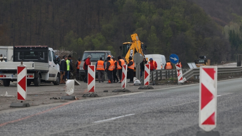Внимание, шофьори! Въвеждат промяна в движението на АМ „Хемус“ в Софийска област