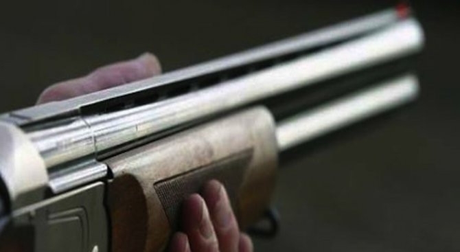 62 годишен мъж е задържан в село Ненково за отправени закани