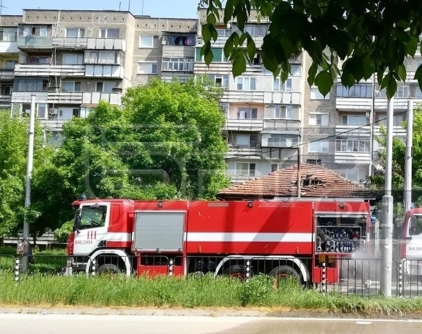 Пожар е избухнал в къща на бул Панония в ж к