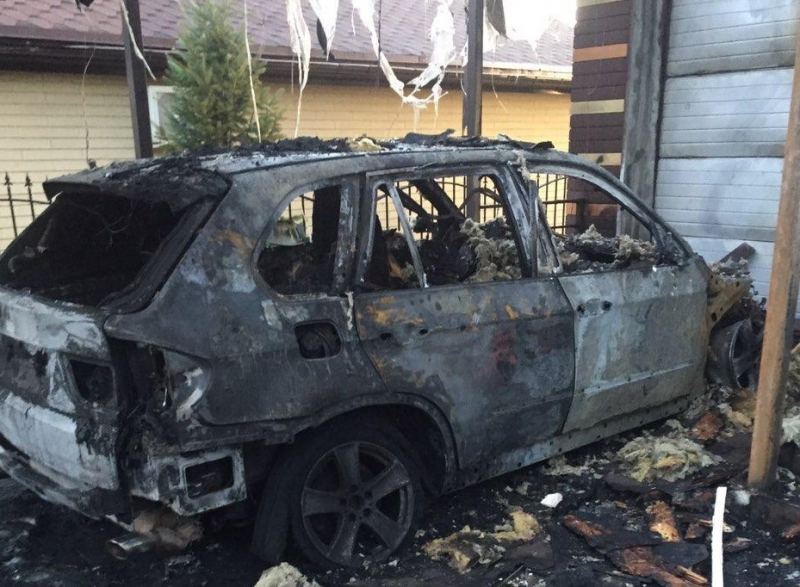 БМВ е изгоряло в монтанското село Трайково, съобщиха от полицията
