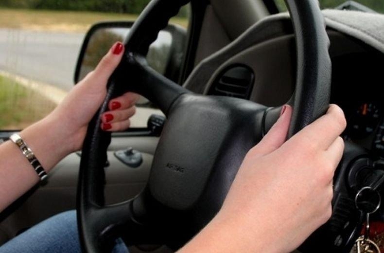 Жена управлявала лек автомобил под въздействието на наркотични вещества е