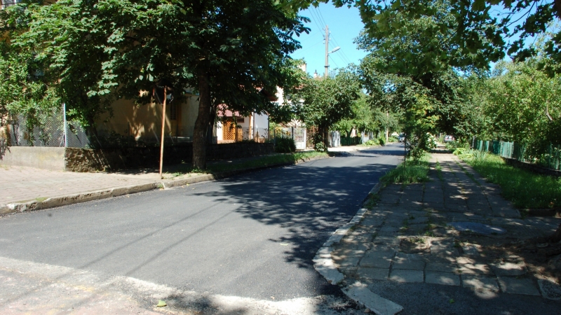 Правителството отпусна 1 800 000 лева за ремонт на улици във