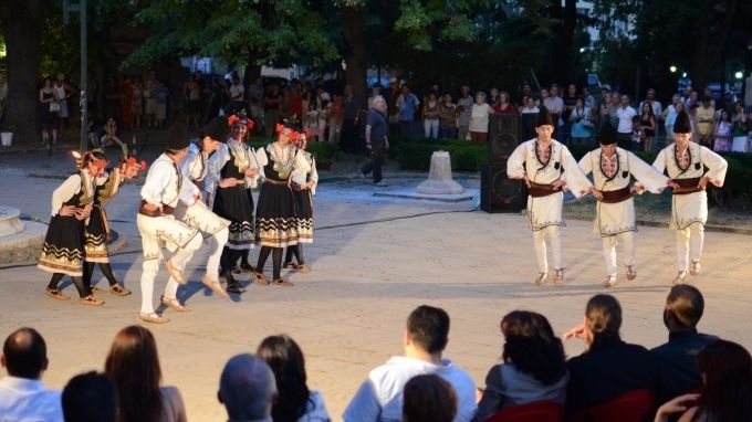 Премиера на спектакъла Северняшка сватба на Ансамбъла за народни песни и танци