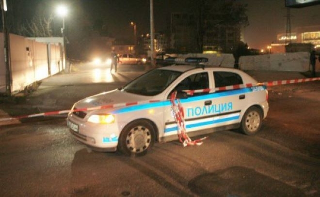 50 годишен мъж е бил застрелян от приятелката си в дома