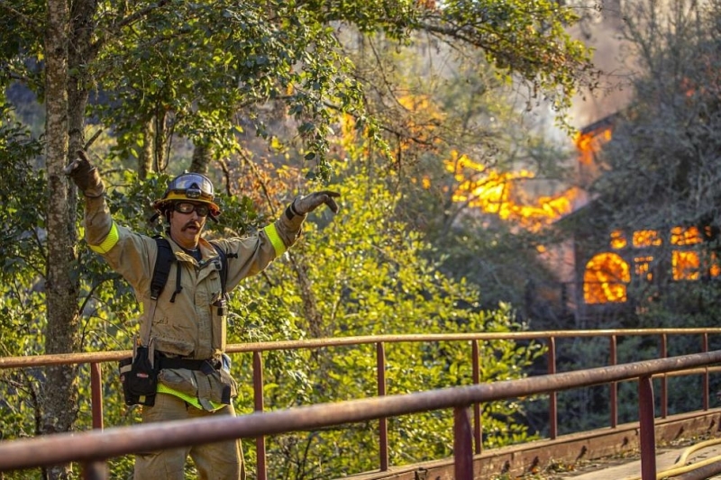 Националната метеорологична служба на САЩ обяви крайния червен режим на