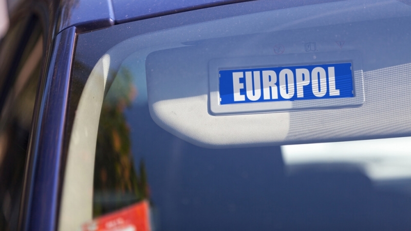 Измамници може да се възползват от търсенето на ваксина срещу