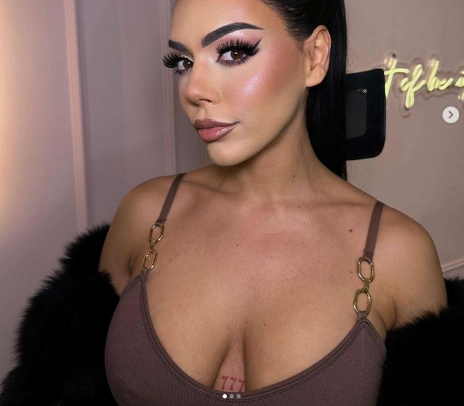 Албанският модел Габриела Арапи отряза петима футболни национали на родината