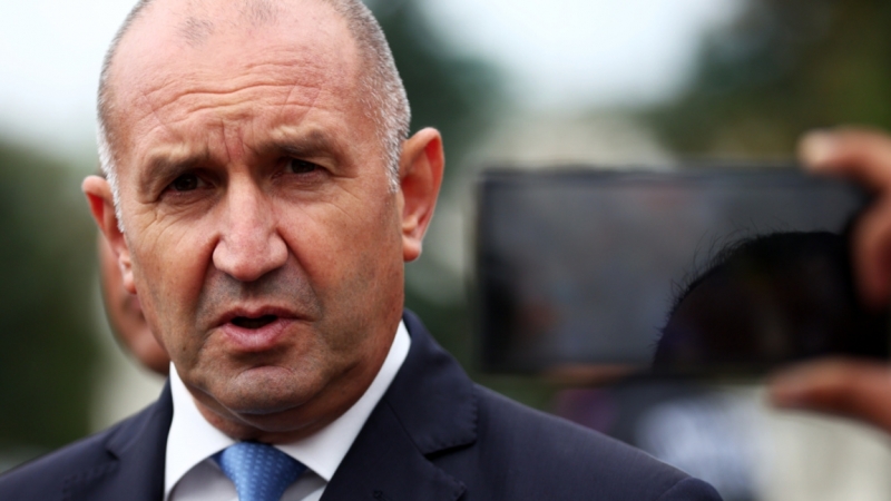 Очаква се в следващите дни президентът Румен Радев да връчи