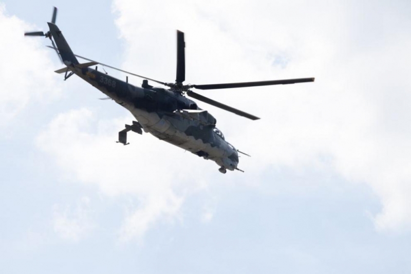 Военен транспортен хеликоптер CH 47F Chinook на турските въоръжени сили