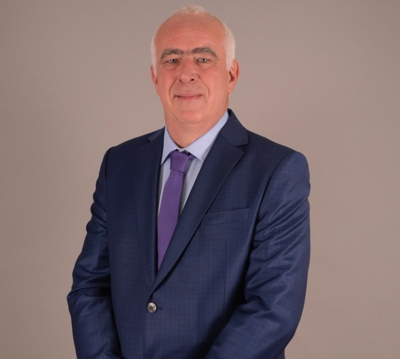 Мирослав Захариев е успешен строителен предприемач роден в гр Мездра