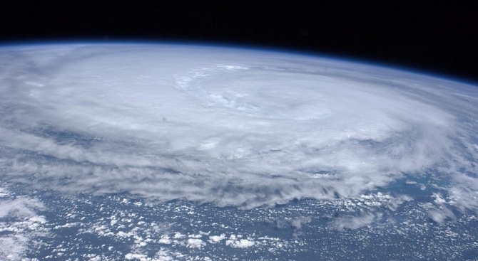 Япония се готви за най-мощния тайфун, който ще я връхлети,
