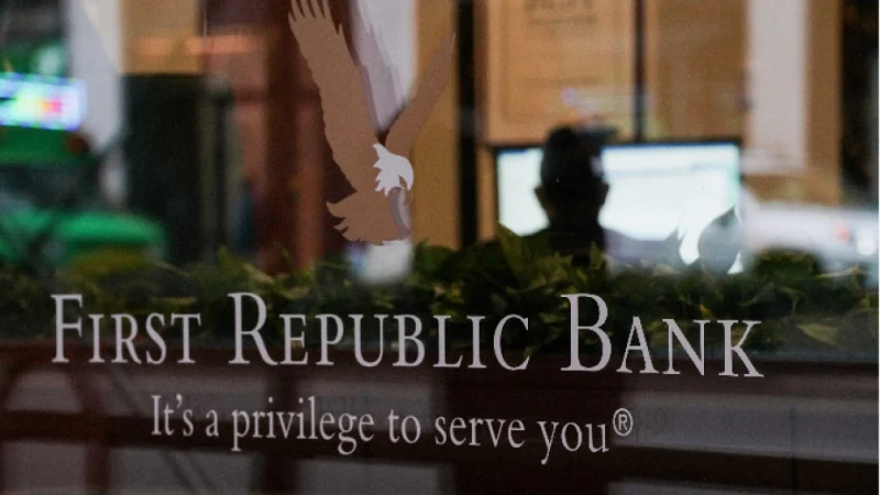Акциите на американската кредитна институция First Republic Bank поевтиняват с