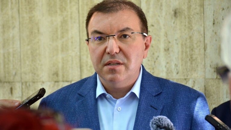 Здравният министър предлага удължаване на епидемичната обстановка с 3 месеца