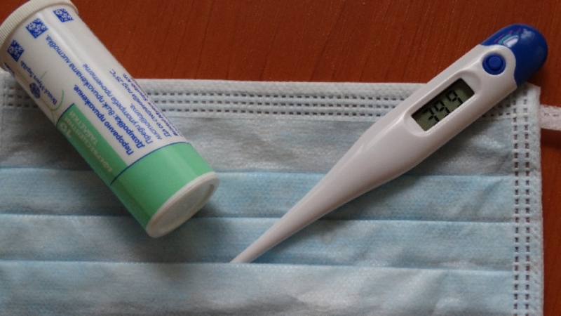 Възрастен мъж и дете са потвърдени с коклюш в област