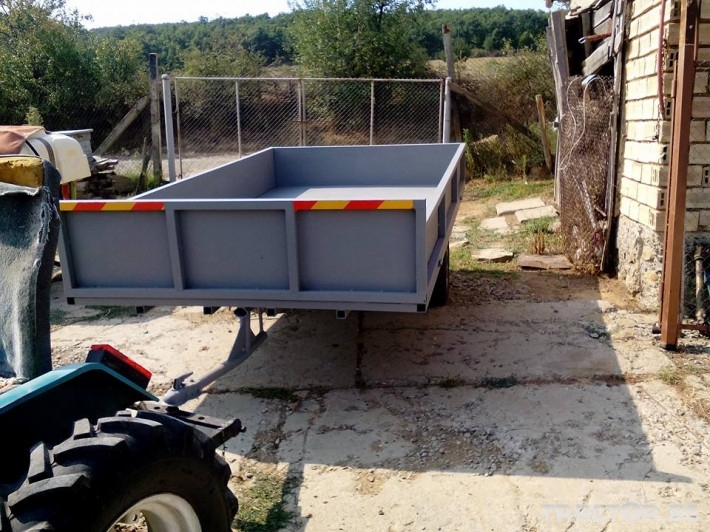 Полицията издирва бандит откраднал ремарке за трактор от частен имот