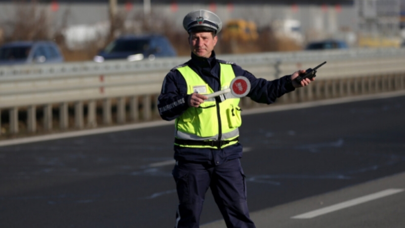 Специализирана полицейска операция с акцент осъществяване на контрол над водачите