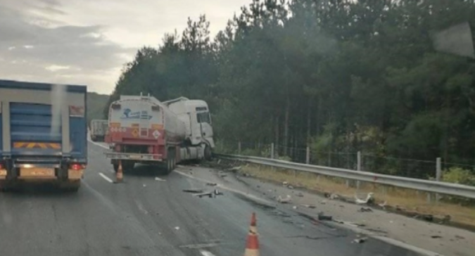 Цистерна катастрофира на пътя Разград Русе край Цар Калоян съобщи
