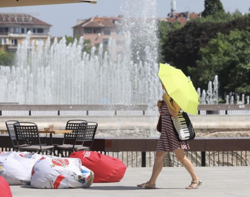 Днес над страната ще преобладава слънчево време Това съобщи Националният