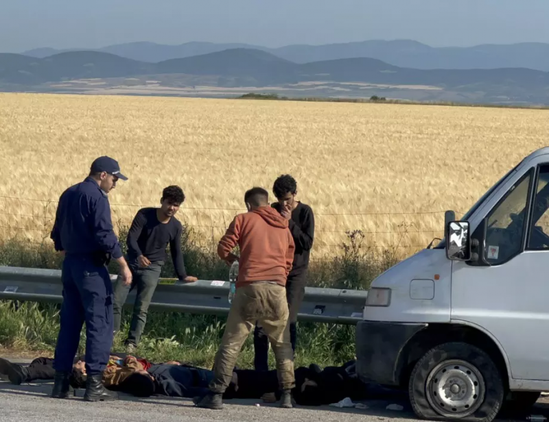 Прокуратурата привлече към наказателна отговорност 19 годишно момче  превозвал мигранти в София съобщиха