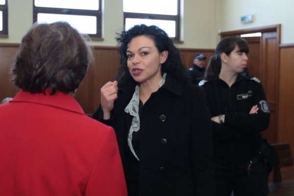 Съпругата на бизнесмена Николай Банев Евгения остава в ареста