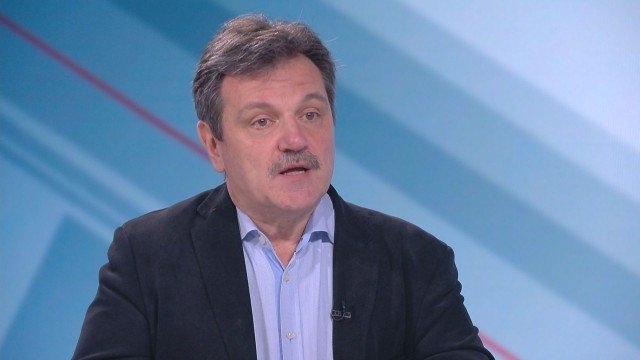 Дори хората с повече антитела ще се заразят с новия