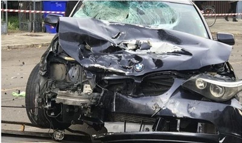 Мъртвопиян с БМВ е катастрофирал във Враца съобщиха от полицията