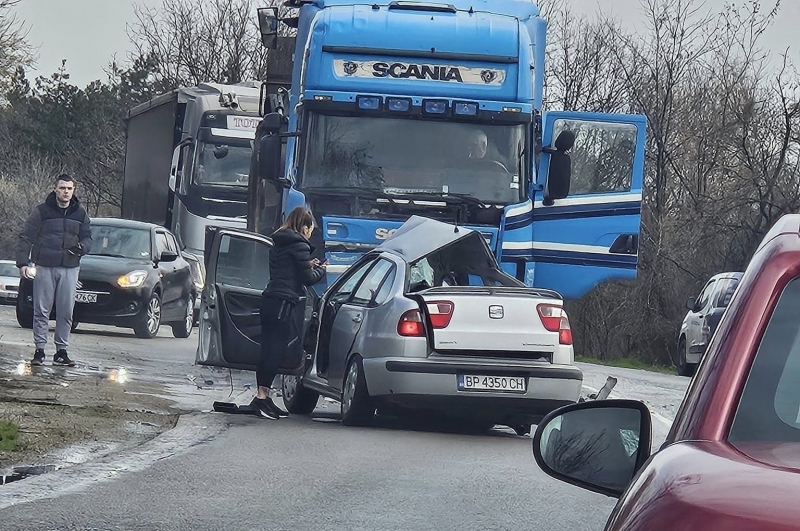 Тежка катастрофа с жертва затвори пътя от Враца за Оряхово