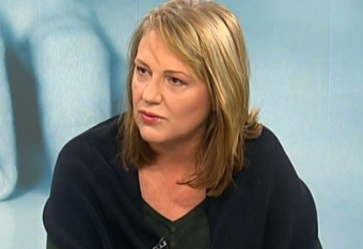 Вероятно не му се губи паметта Това е защитна теза