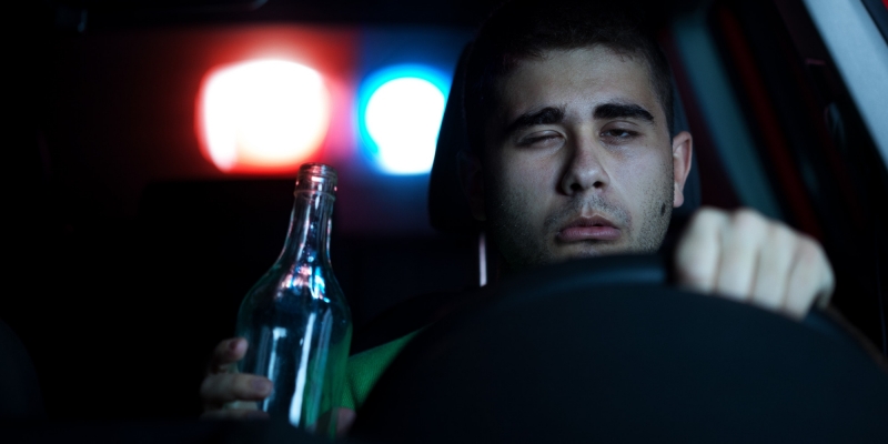 Ченгета спипаха двама мъже от Врачанско да карат автомобили нафиркани